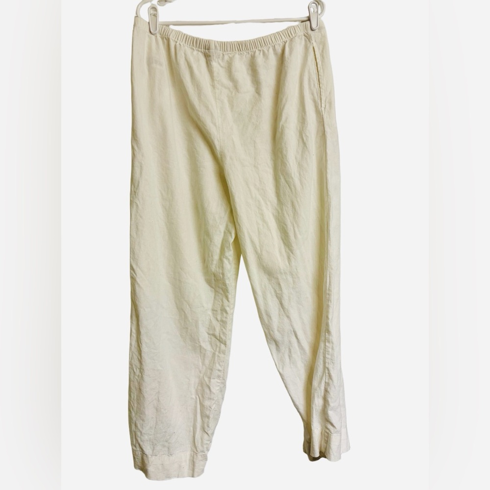 Women’s Cream stretch Pants - Picture 2 of 4